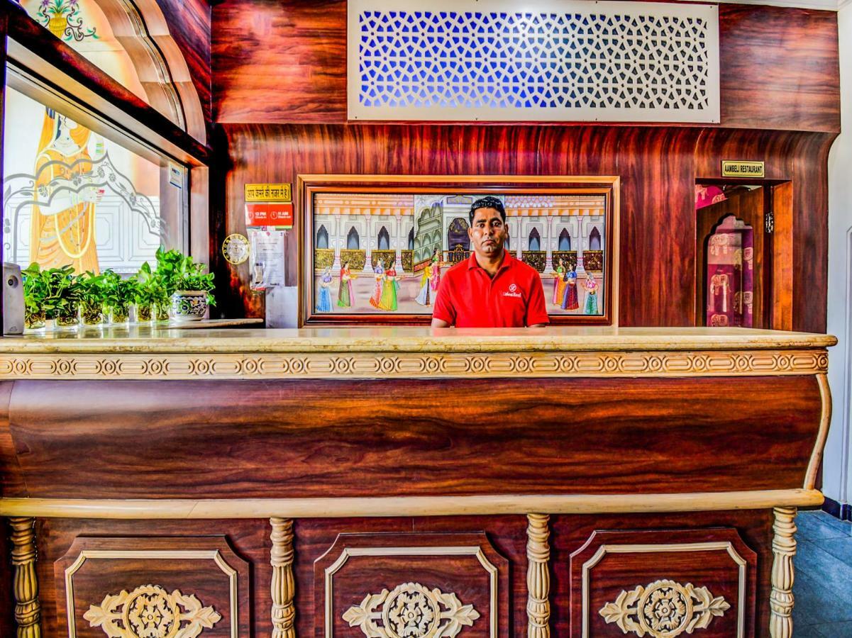 Oyo 22400 Hotel Lichana Haveli Джайпур Екстер'єр фото