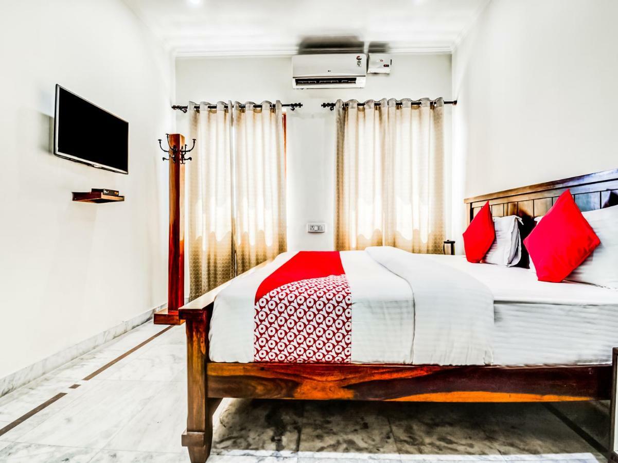 Oyo 22400 Hotel Lichana Haveli Джайпур Екстер'єр фото