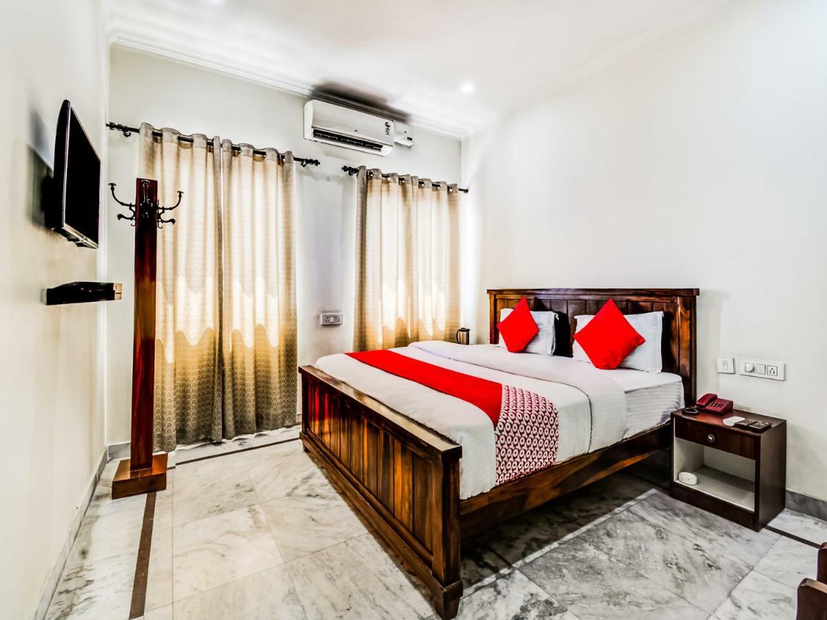 Oyo 22400 Hotel Lichana Haveli Джайпур Екстер'єр фото